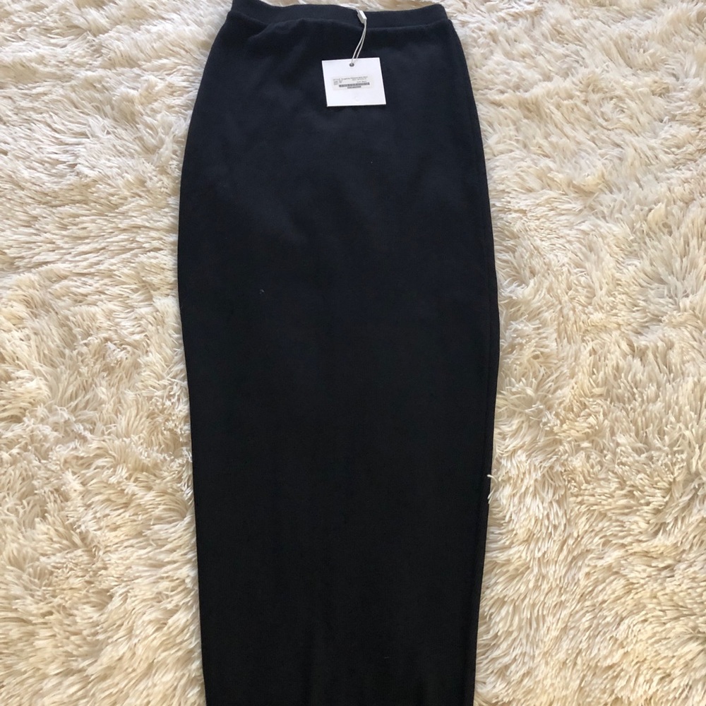 Black Midi skirt
